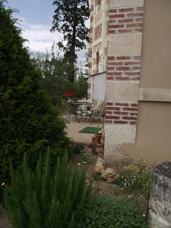 Bed and Breakfast Castel La Bergerie Laglorieuse Zewnętrze zdjęcie