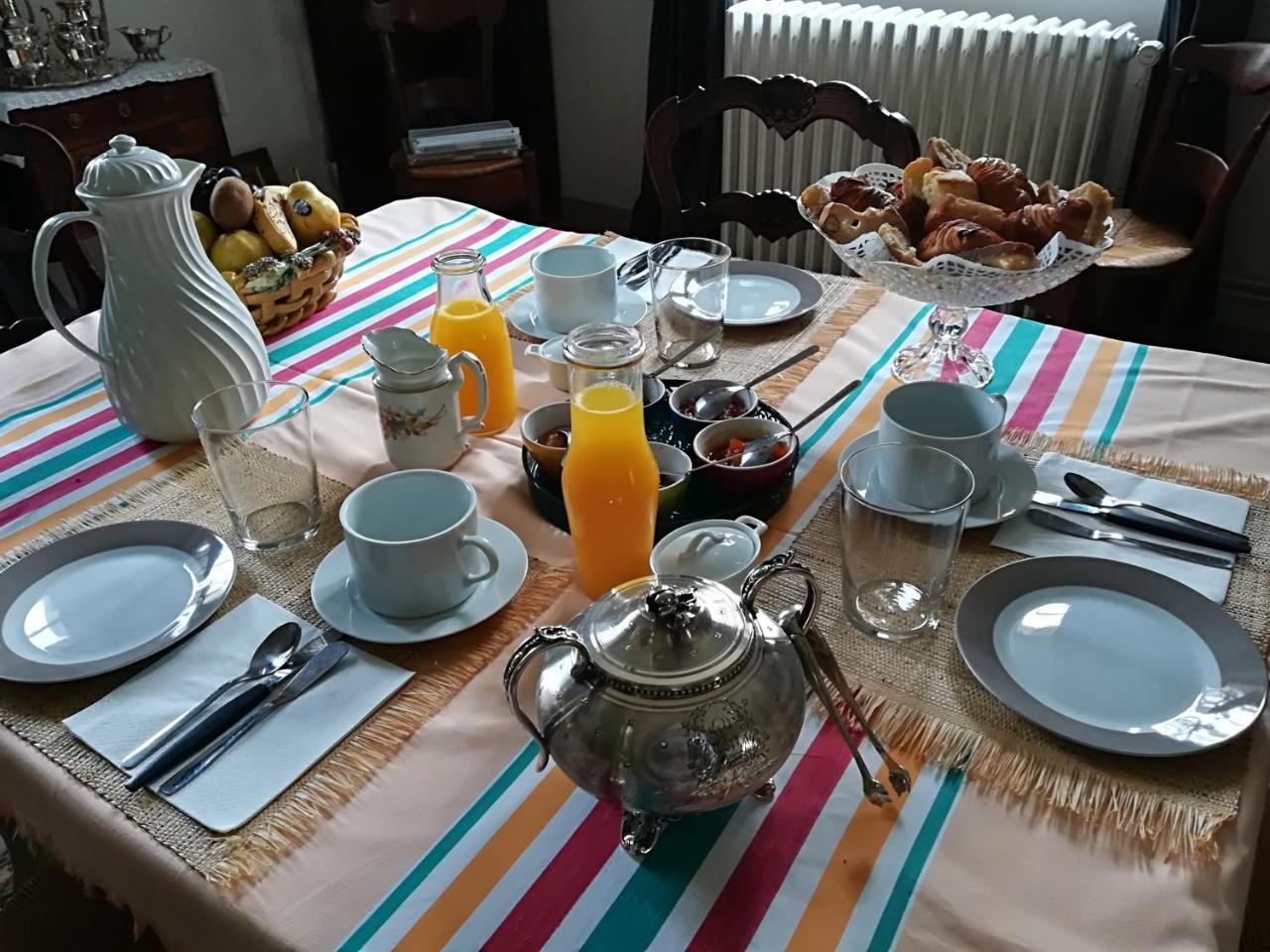 Bed and Breakfast Castel La Bergerie Laglorieuse Zewnętrze zdjęcie